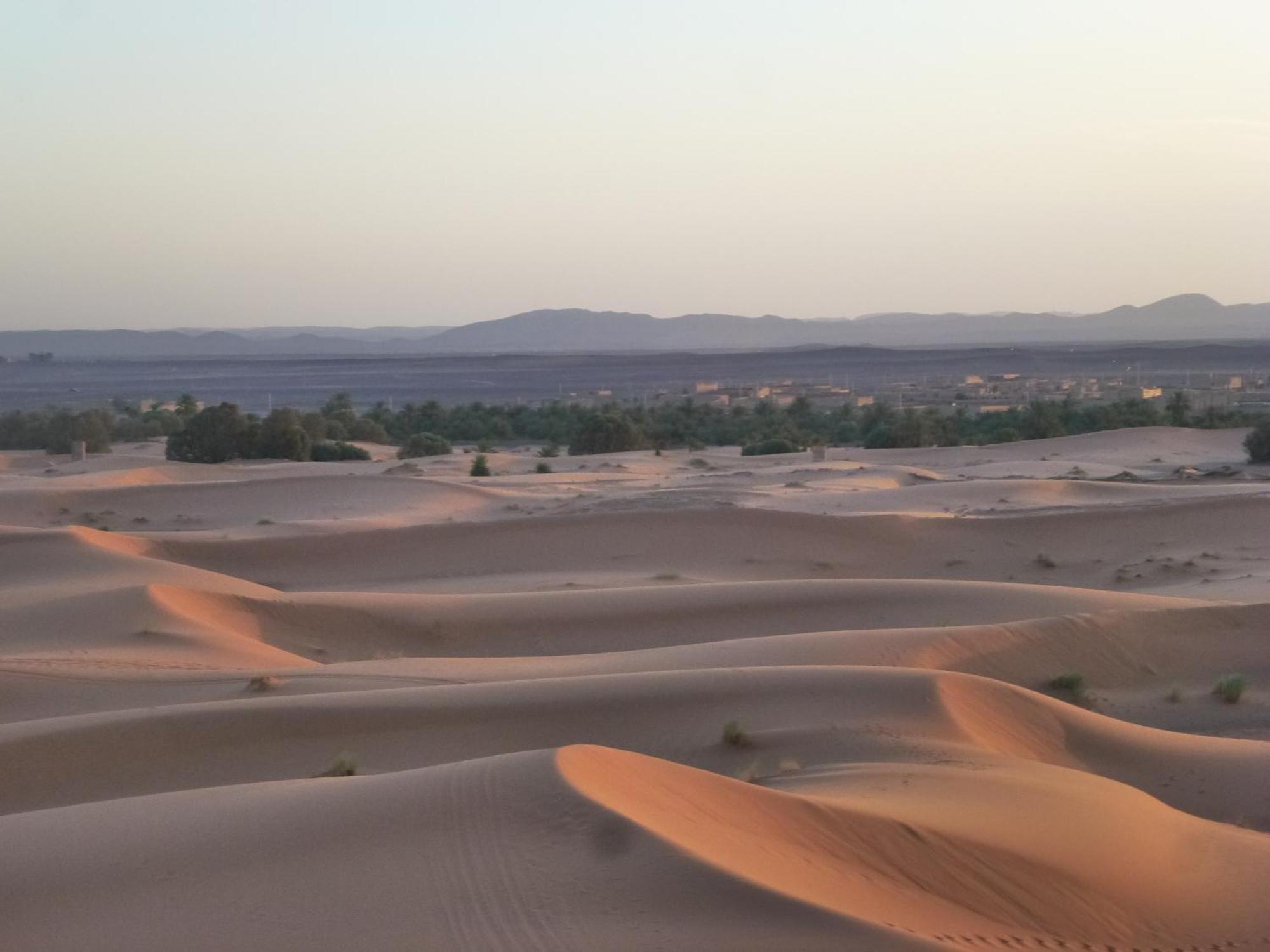 Hotel Riad Oasis Merzouga Exterior photo